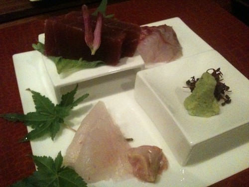 お造りは、マグロ、カワハギ、メジナです。