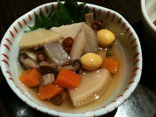 続いては、のっぺ。素朴な田舎の味でほっとします。