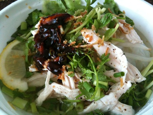 路地裏にあるベトナム料理カフェ＠まるカフェ 初台