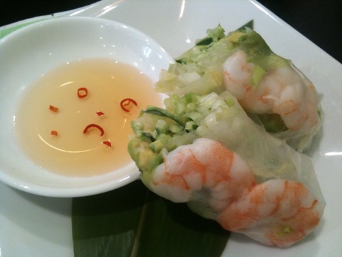 エビとアボガドの生春巻き。@PHO24
