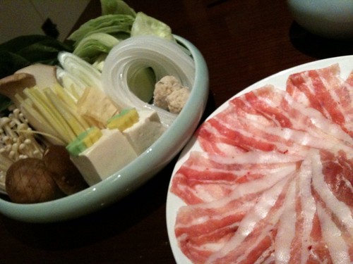 しゃぶしゃぶの野菜とお肉@つゆしゃぶちりり
