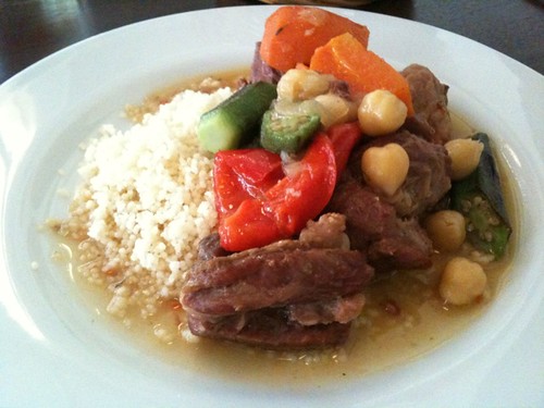 メインは仔羊のクスクス。