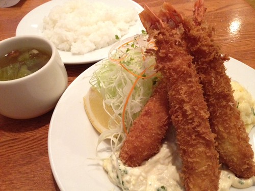 直立不動の海老フライ３本＠レストラン・サカキ