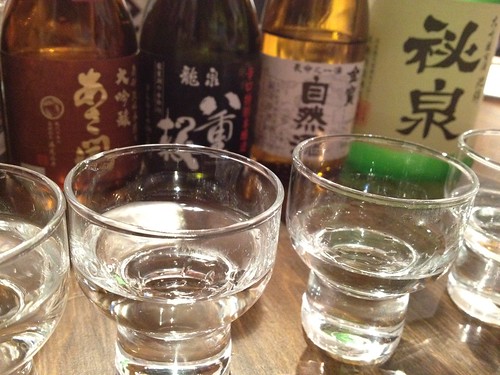 あさ開、八重桜、自然酒、秘泉で飲み比べ中。@日本酒の新しい楽しみ方を学ぶ!ワークショップ