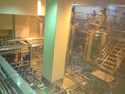仕込んだ後の工程の機械だったと思うが。@ザ・プレミアム・モルツ講座