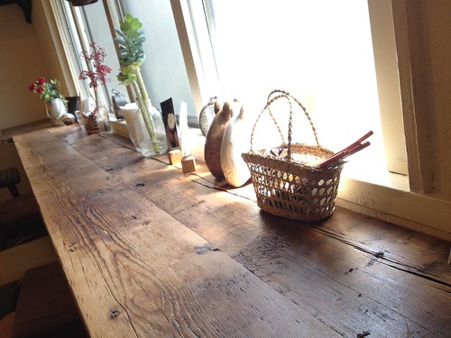 散歩コースにある犬OKカフェ。あたたかい雰囲気と波の音でほっこりできます。@コーヒー食堂　cafe Birdbath（幡ヶ谷/笹塚）