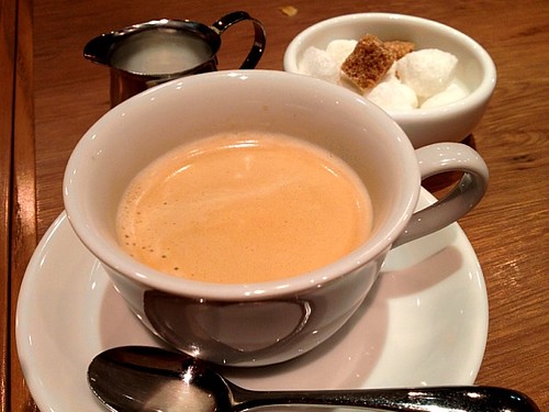 コーヒーも入れたてで美味しい！＠Oysterbar＆Wine BELON （オイスターバー＆ワイン ブロン）