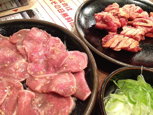 塩ダレ上タン焼きと中落ちカルビ@一代目とんとん侍 三軒茶屋店