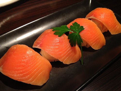 サーモンとクリームチーズの寿司仕立て@ごだいご 新宿武蔵野ビル店