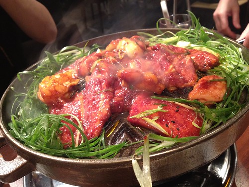 そしてお店の方に焼いていただいた、ごちゃまぜ焼き！＠ホルモン在市 芝大門