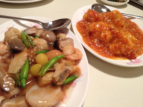 ランチコースのエビチリと海鮮八宝菜。＠登龍 麻布店