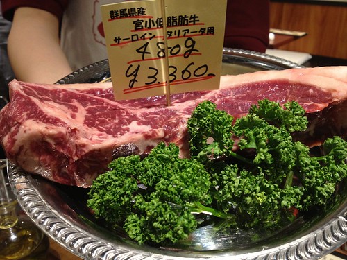 サーロインステーキはグラム売り＠肉屋直営 小松屋 日銀通り店