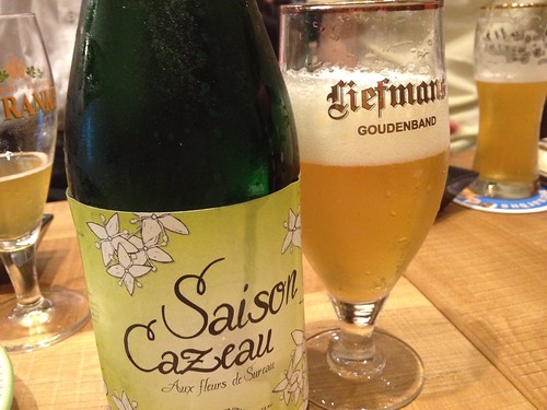 セゾン・カズー。エルダーフラワーの風味で野性的な感じ。＠ブラッスリーセント・ベルナルデュス