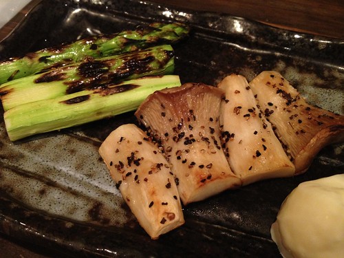 えりんぎ＆アスパラ＠とり処（新宿）