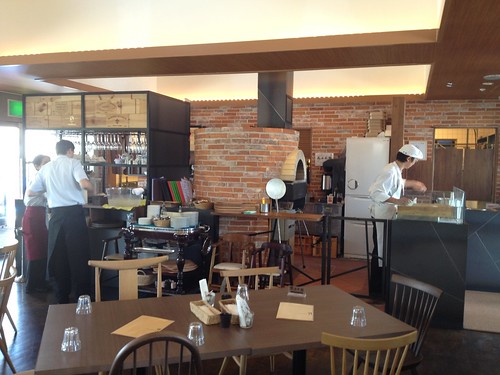 ランチのパスタはいまいち。味とサービスもイタリアンというよりはファミレスに近い。＠トレーノ・ノッテ（多摩センター／パルテノン多摩）