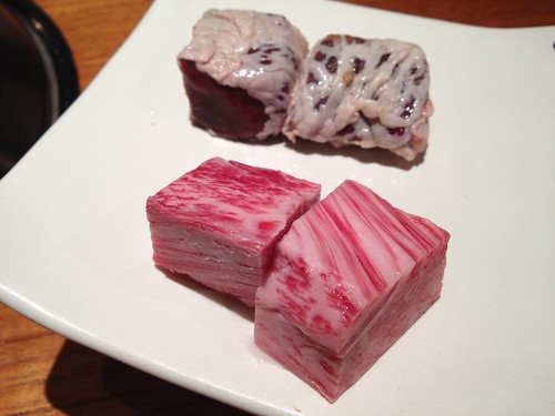 レバー&プレミアムカルビ(リブロース)@焼肉キッチンスタジアム 黒5 本店 (クロゴ)