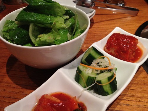 ムンチュサラダ&キムチ3種もり@焼肉キッチンスタジアム 黒5 本店 (クロゴ)