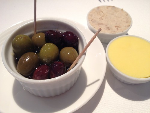 【閉店】あの豪快なフレンチを食べたくて久しぶりの再訪。変わらずのコスパとぶっきらぼうな接客はこの店らしさ。＠ラ・カスケット（初台）