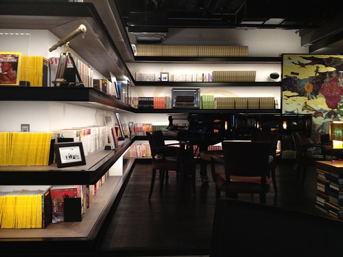 店内＠代官山 蔦屋書店