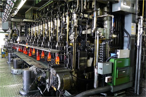 成形されたガラスたち＠東洋ガラス