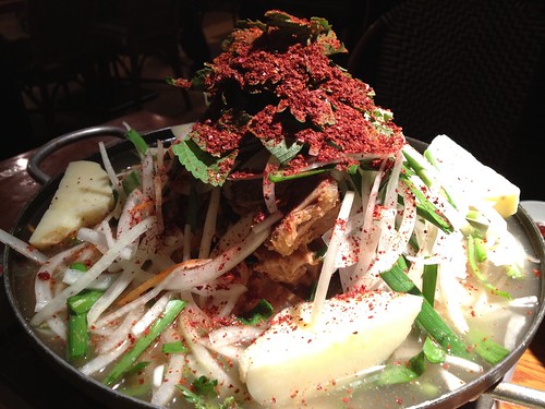 これで中サイズのカムジャタン鍋@韓国食堂 ジョッパルゲ