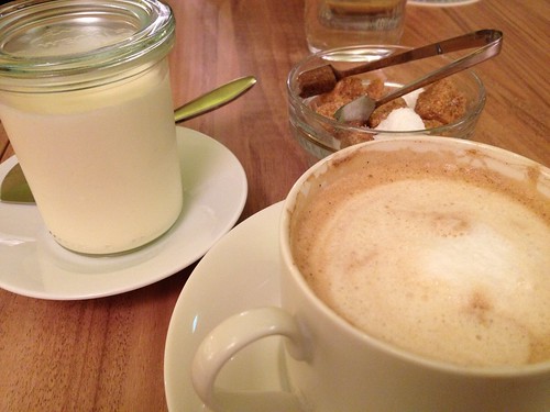 カフェモカとレアチーズ＠オーチャード カフェ（Orchard Cafe）