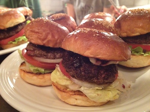 ミニチェリーバーガー@バーガーマニア広尾店