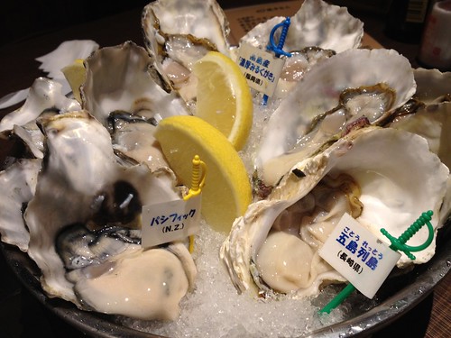 生ガキはやっぱりはずせない@かき小屋 新橋