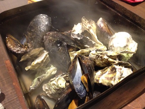 お通しの酒蒸しかき@かき小屋 新橋