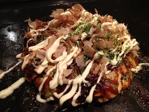 いい感じに仕上げました。お好み焼き。＠ビストロ ポチ