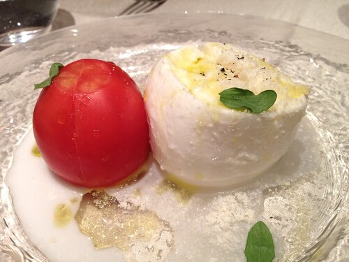 モッツァレラとサンドリップトマトのカプレーゼ風@ラ・ブリアンツァ