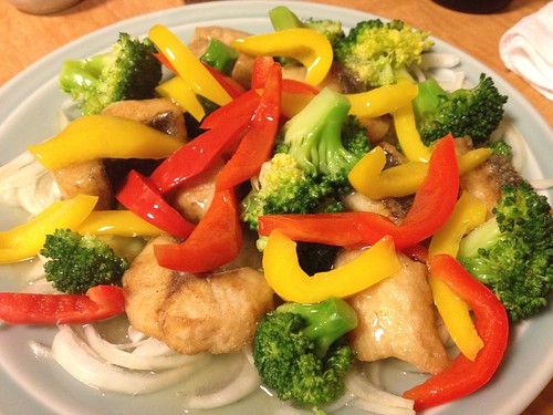 素揚げしたお魚とお野菜にお出汁をかけたお料理＠銀魚 （ぎんぎょ）