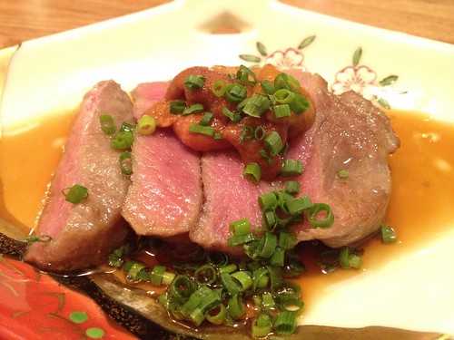 牛肉の上にウニ！＠堤