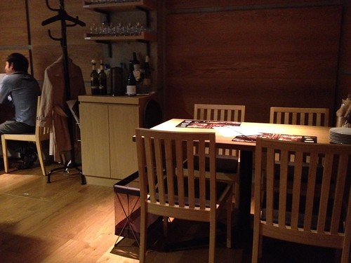 店内のインテリアはなかなか広い造りで落ち着けます。@ダブリュー センガワ