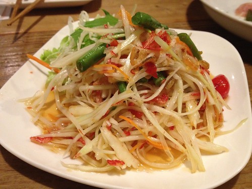 ソムタム(青パパイヤのサラダ)