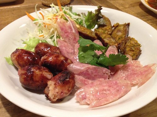 タイソーセージの盛り合わせ@ピーナッツ食堂