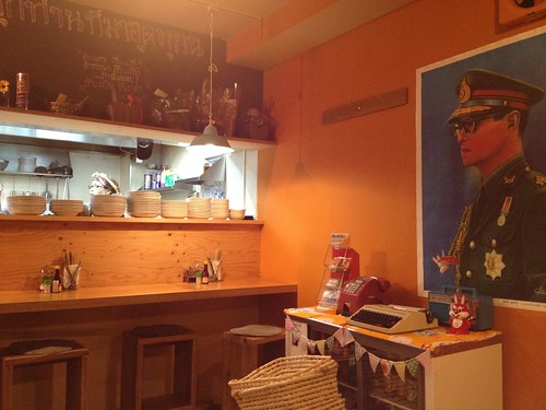 タイの国王の写真@ピーナッツ食堂