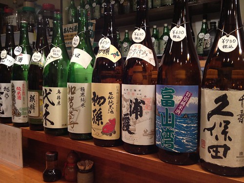 近所の人に愛される街のおそば屋さん。日本酒と天ぷらでちょい飲み、鴨せいろで〆てみた。＠手打ちそば 濱の（幡ヶ谷）