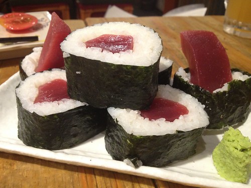 マグロのびっくり鉄火巻999円@鰓呼吸 麻布十番商店街