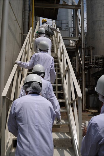 さ、工場内へ＠日本山村ガラス東京工場