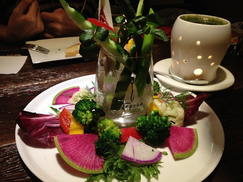 オススメ野菜のバーニャカウダ＠トウキョウキュイジーヌ