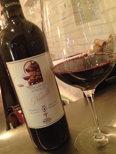 飲み比べ赤の２本目。＠Favorita da Veronica