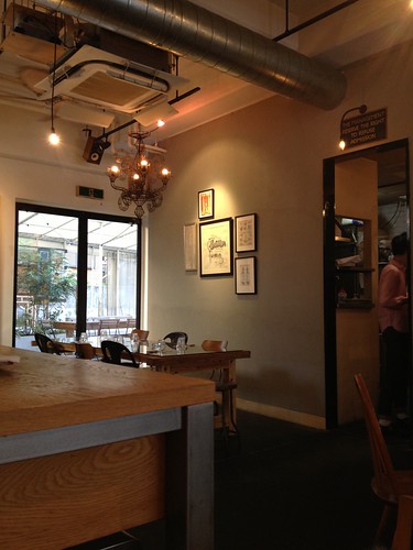 NYスタイルのアメリカンカフェに大変身！お料理のクオリティーも上がり素敵なお店になっていました。＠HOFF（初台）