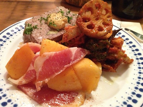 干し野菜のラタトゥイユ、 豚と焼きなすのパテ、 柿と生ハムのマリネ＠jicca