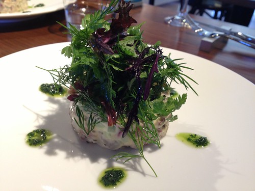 前菜のタルタル＠レストランユニック