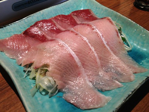 寒ブリのしゃぶしゃぶ、これ絶品。@居酒屋 うまいもん