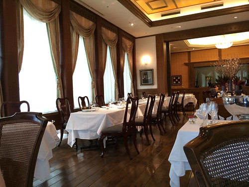 店内＠シェ・イノ