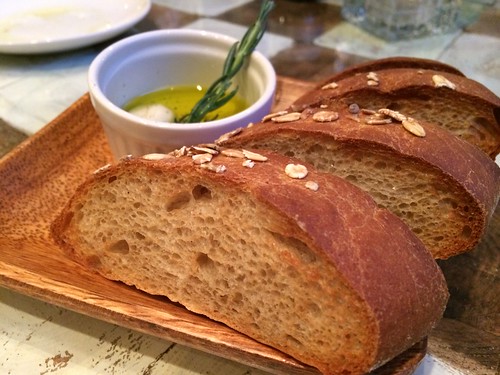 全粒粉のパン＠マザーアースカフェ
