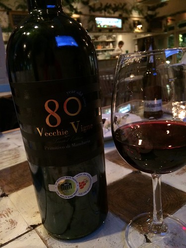 奥から出していただいた赤ワイン＠マザーアースカフェ