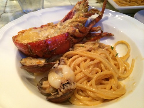 オマール海老のトマトクリームペスカトーレ＠マザーアースカフェ